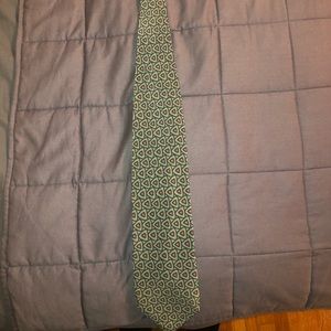 Giorgio Armani men’s 100% silk tie